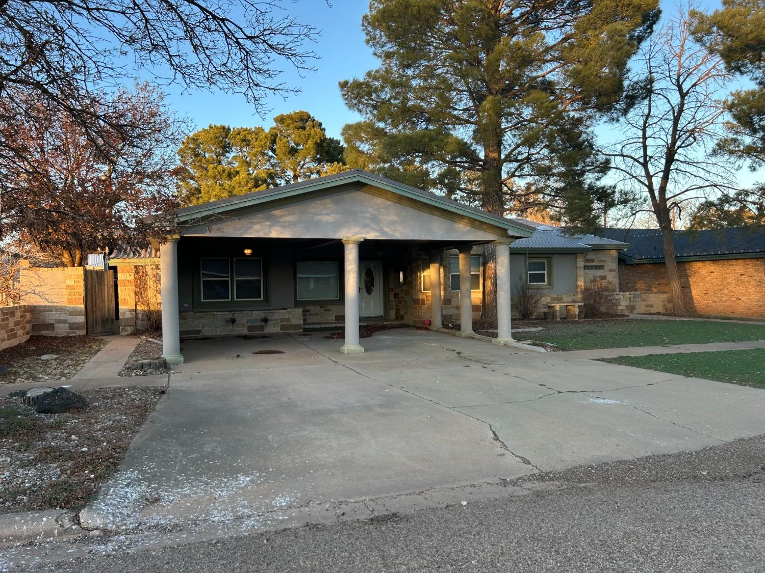 604 17th Street Property Photo 1