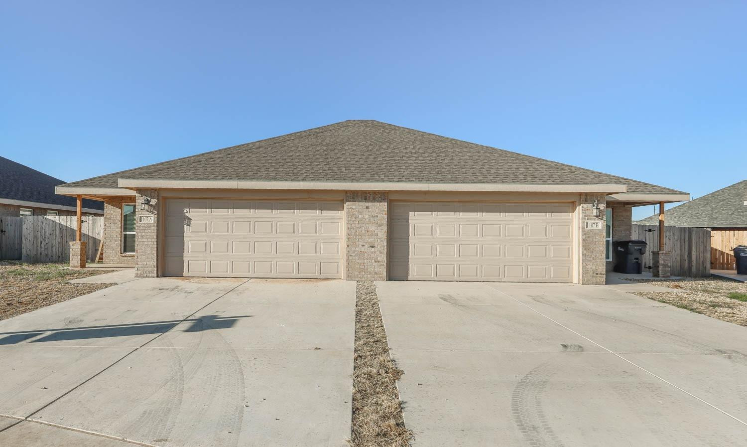 1107 N Englewood Avenue Property Photo 1