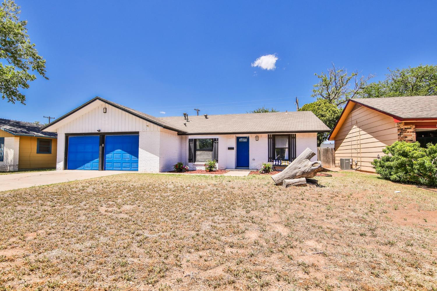 1606 70th Place Property Photo 1