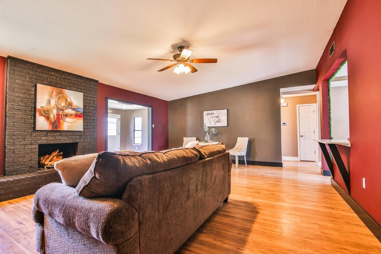 1606 70th Place Property Photo 10