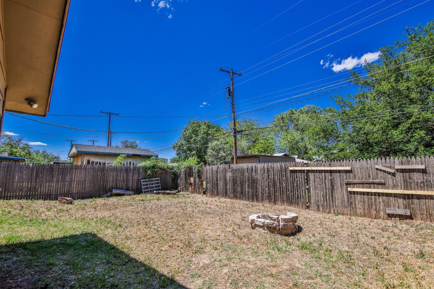 1606 70th Place Property Photo 35