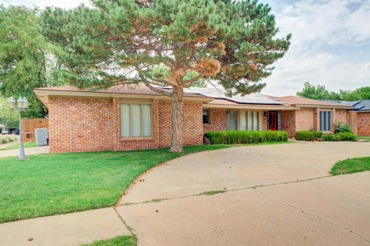 5528 75th Property Photo