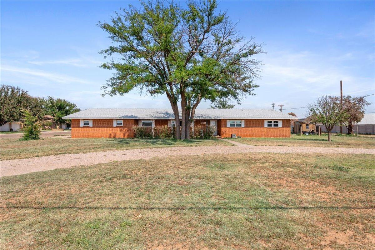 309 N Sherman Avenue Property Photo 1