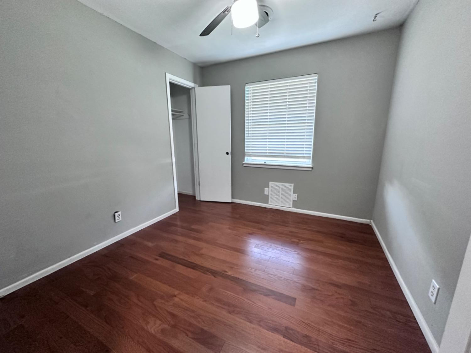 5417 45th Street Property Photo 15