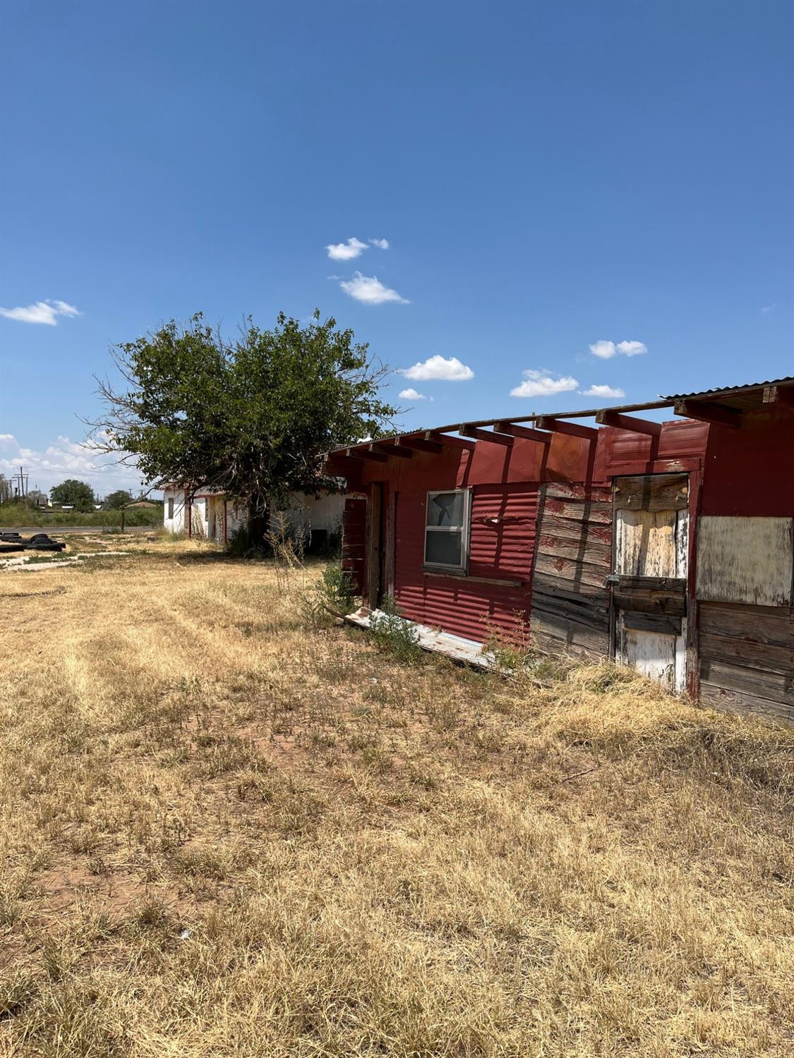 610 N Ralls Road Property Photo 7