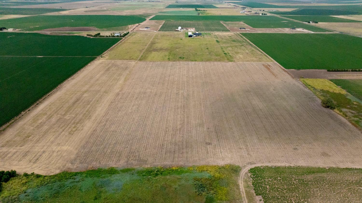 1294 N Fm 1729 Property Photo 2