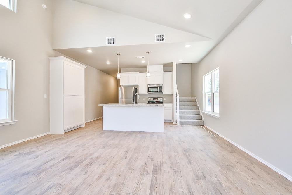 3107 74th Street Property Photo 6
