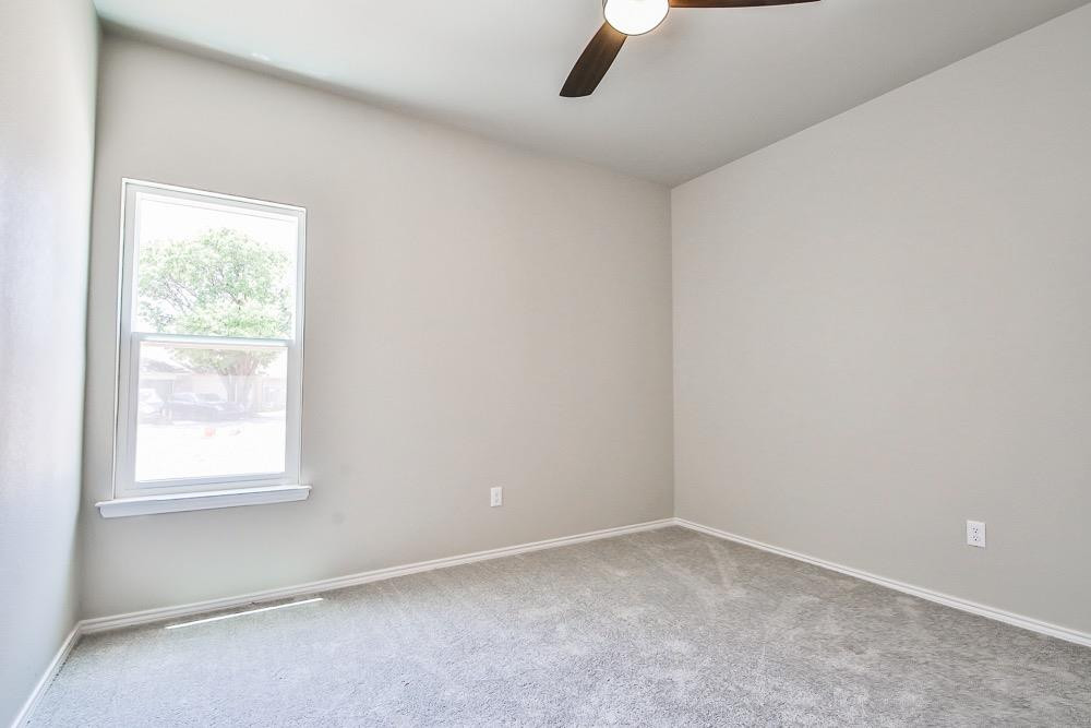 3107 74th Street Property Photo 11