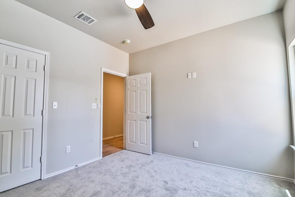 3107 74th Street Property Photo 13