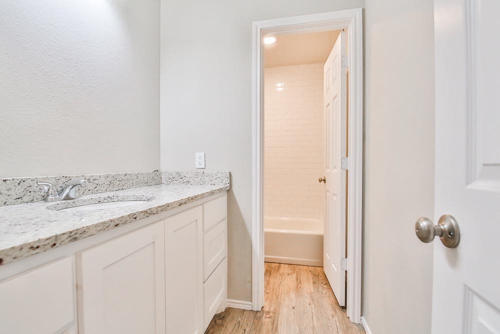 3113 74th Street Property Photo 20