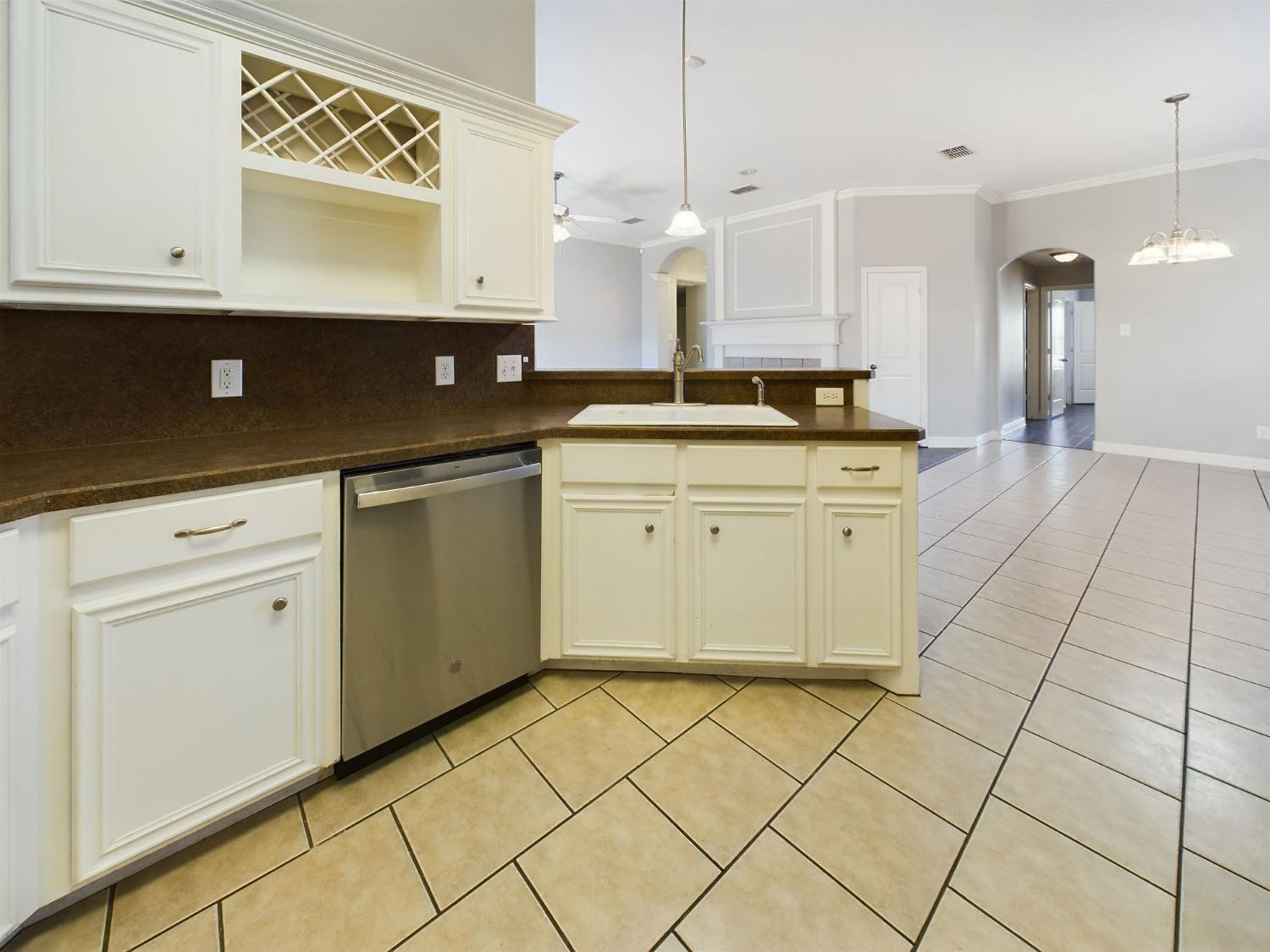 1006 Primrose Avenue Property Photo 9
