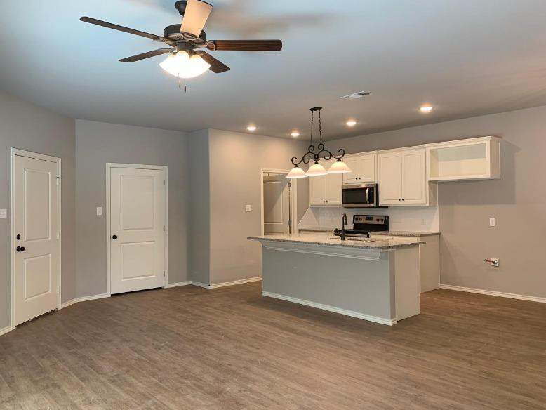 1217 Preston Trail Property Photo 4