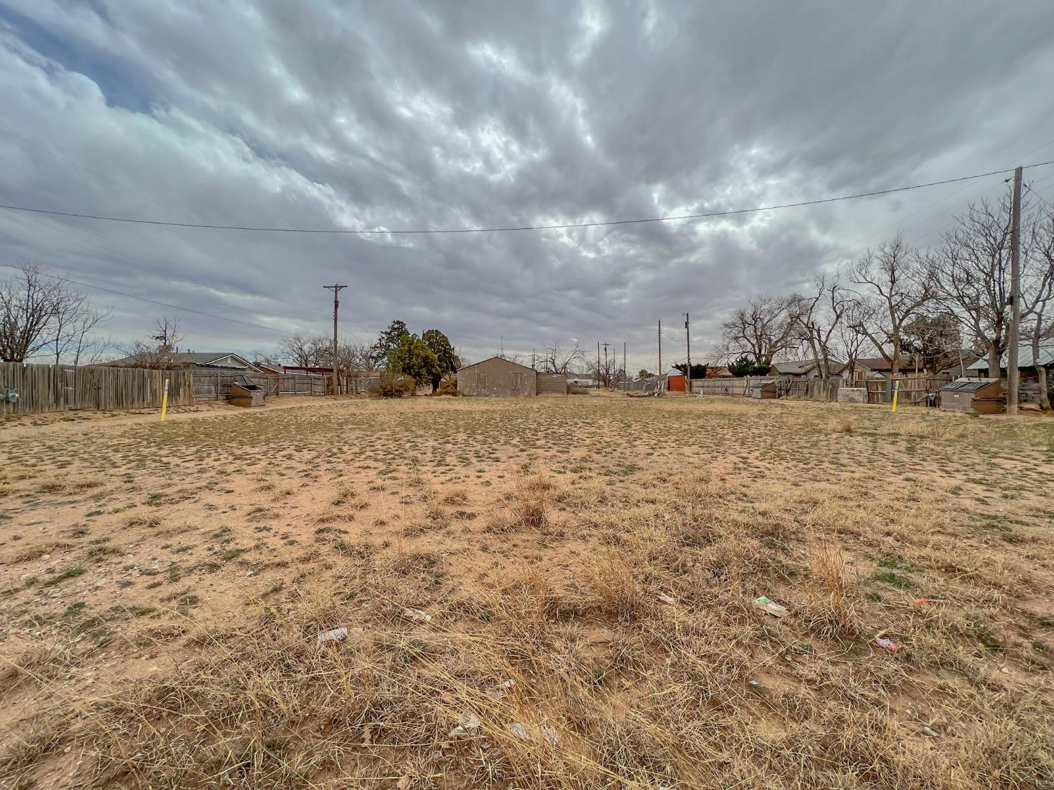 606 36th Street Property Photo 2