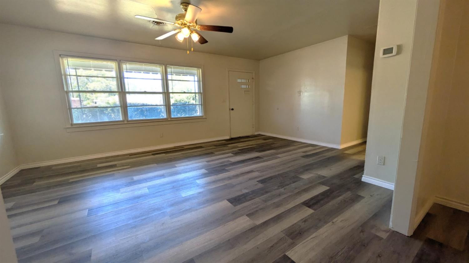 4301 31st Street Property Photo 2