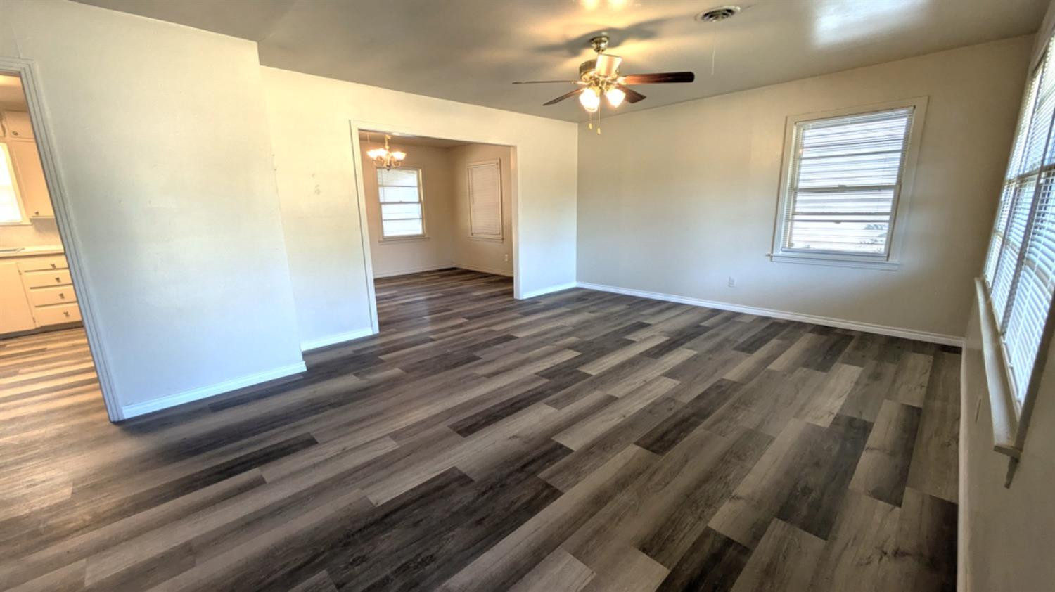 4301 31st Street Property Photo 3