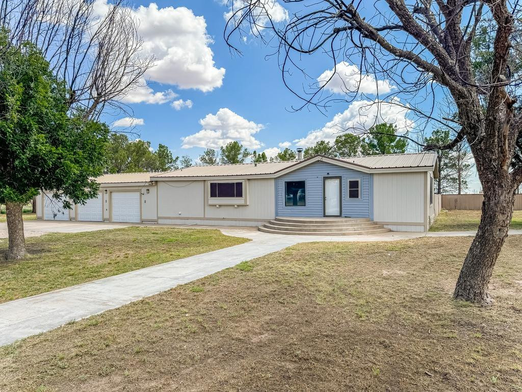 1241 County Road 220l Property Photo 1