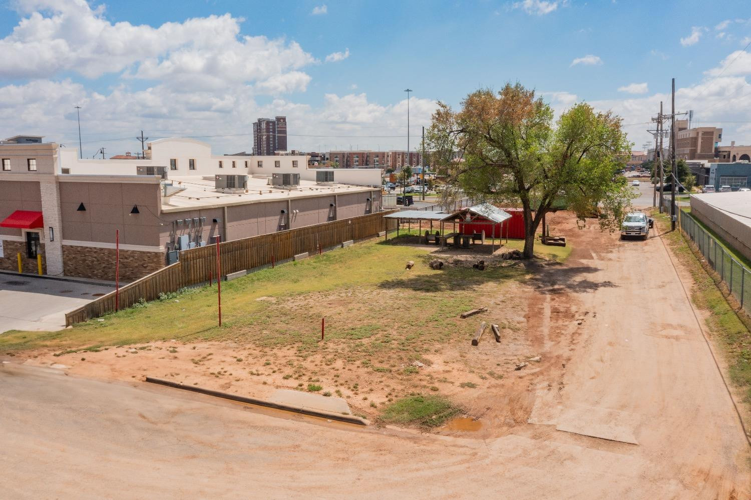 2509 2nd Place Property Photo 18