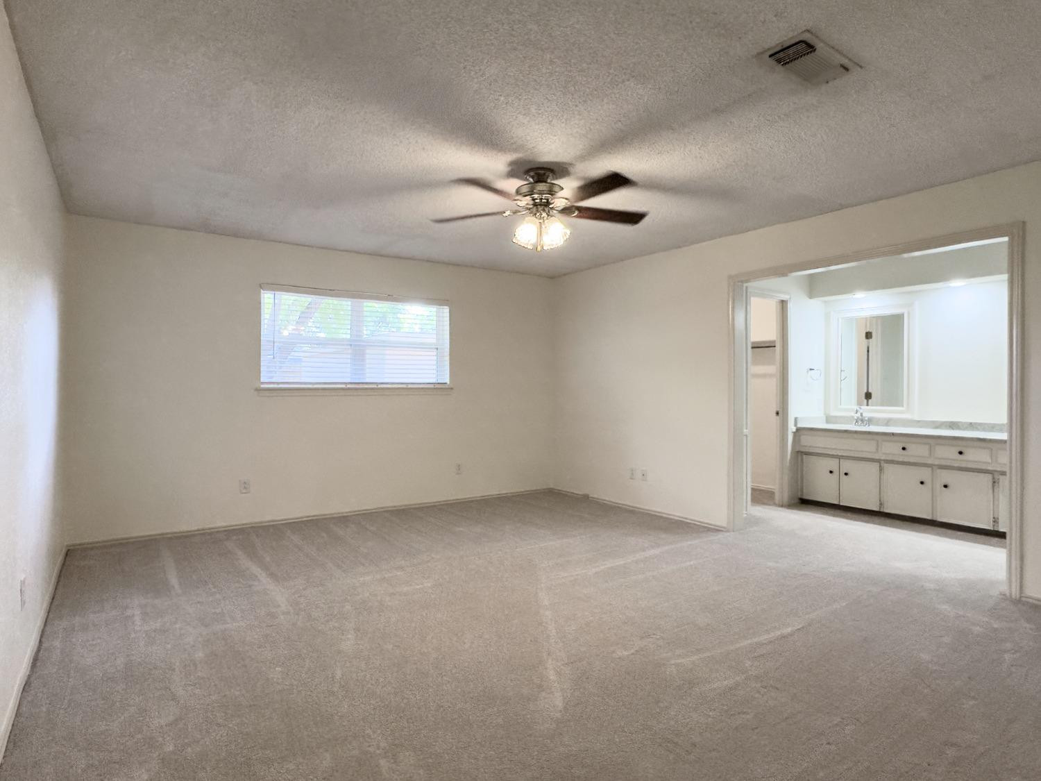 5523 76th Street Property Photo 10