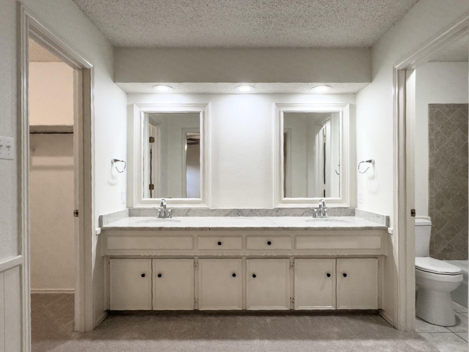 5523 76th Street Property Photo 11