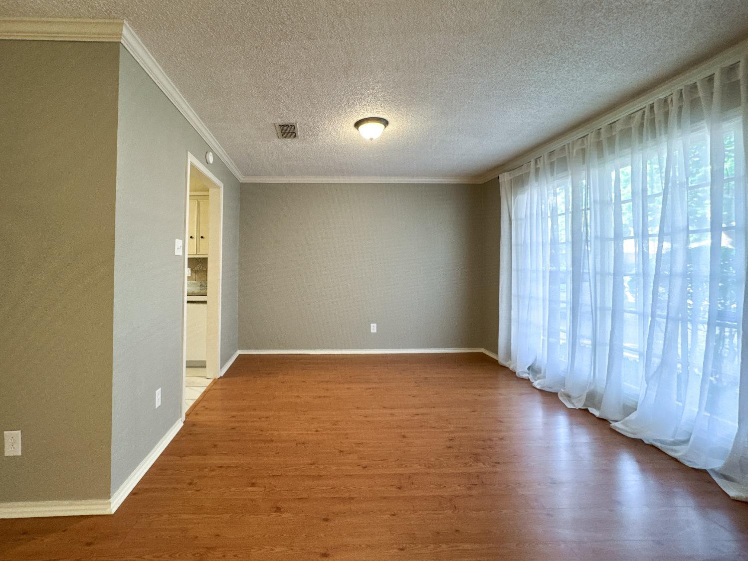 5523 76th Street Property Photo 17