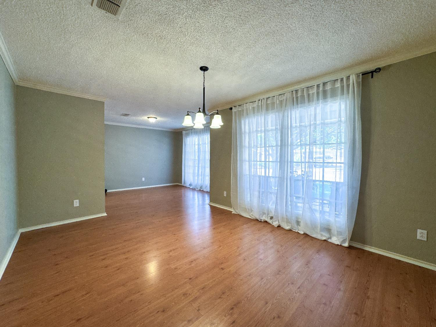 5523 76th Street Property Photo 18
