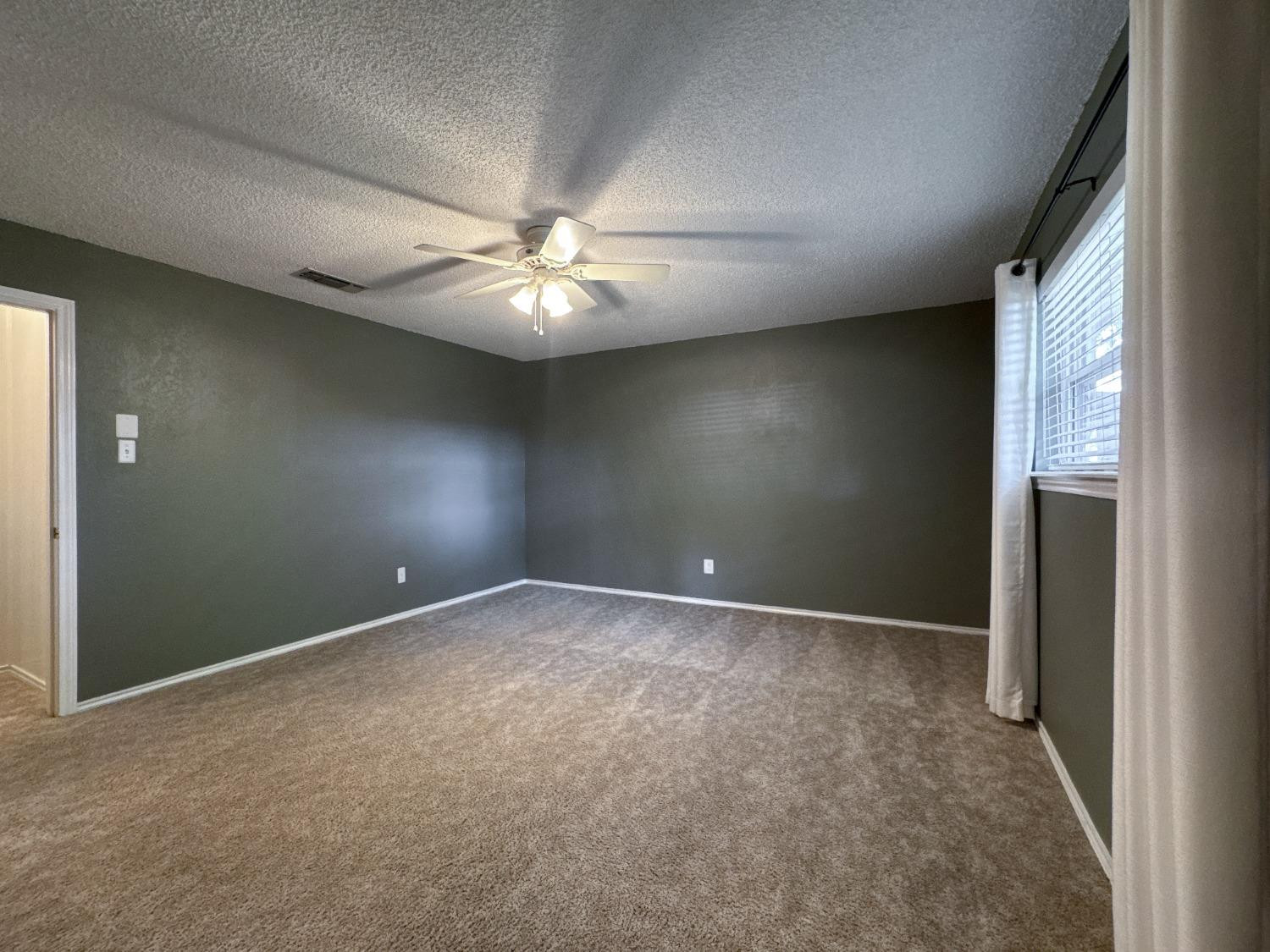 5523 76th Street Property Photo 27
