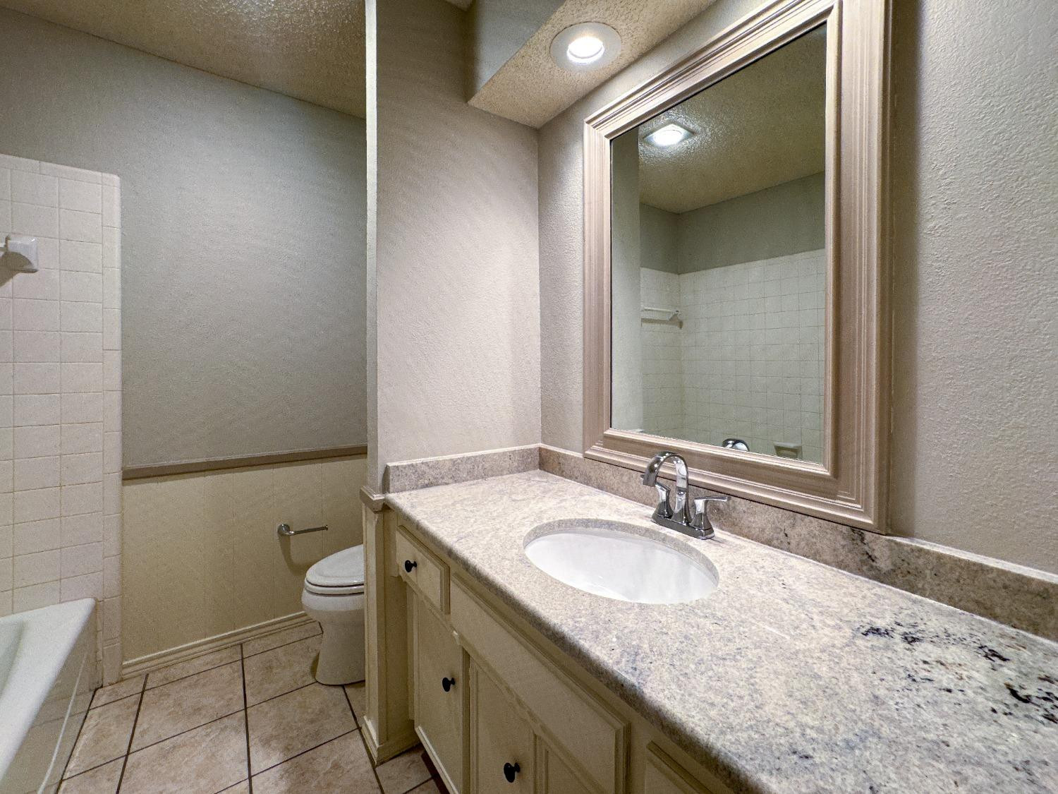 5523 76th Street Property Photo 32