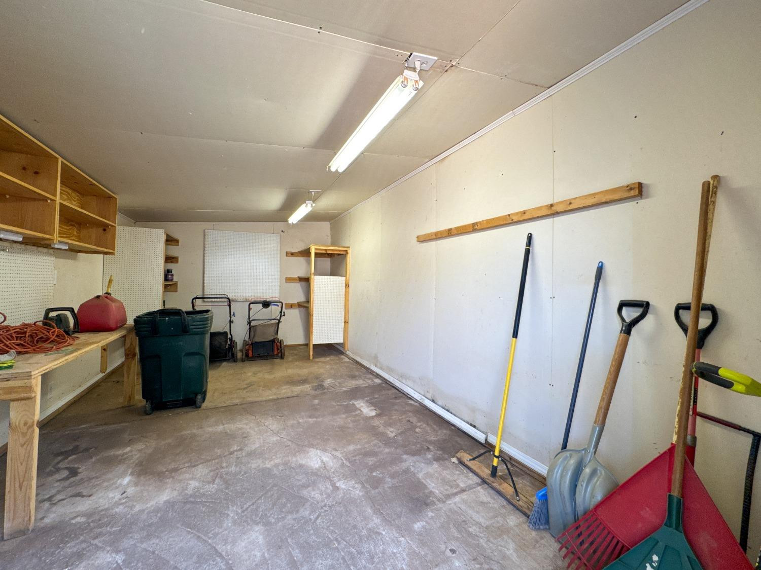 5523 76th Street Property Photo 40