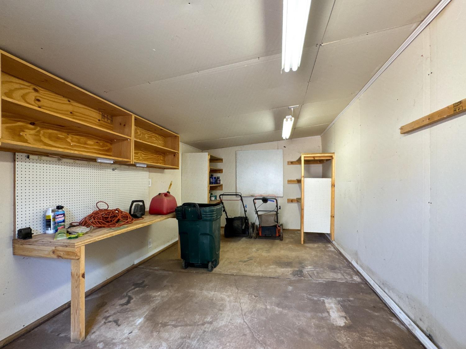 5523 76th Street Property Photo 41