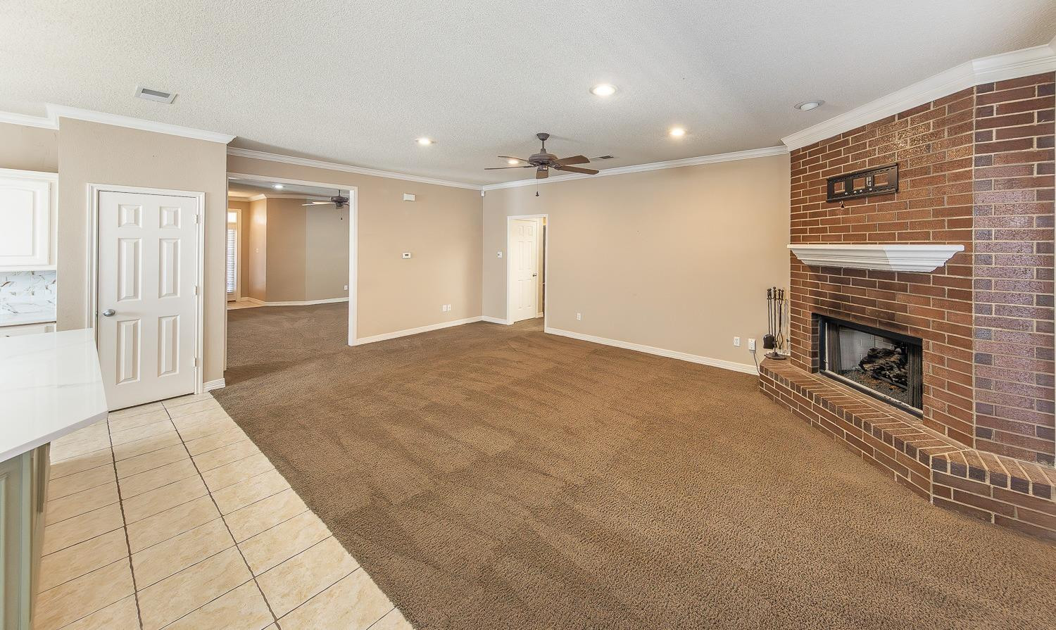5012 100th Street Property Photo 9