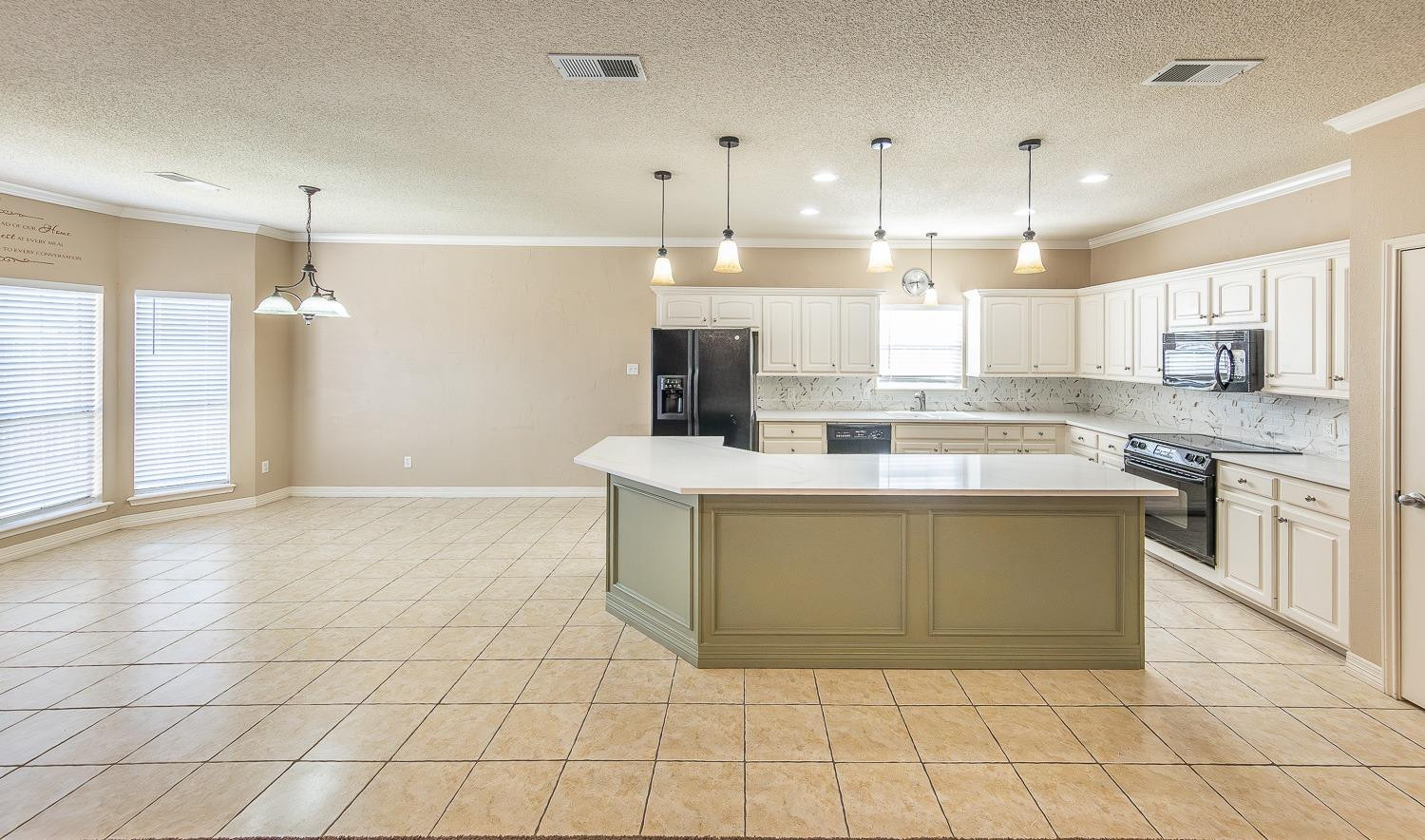 5012 100th Street Property Photo 10