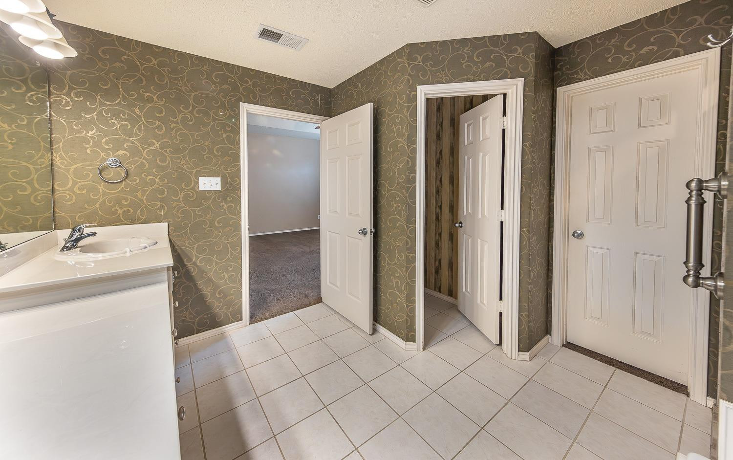 5012 100th Street Property Photo 17