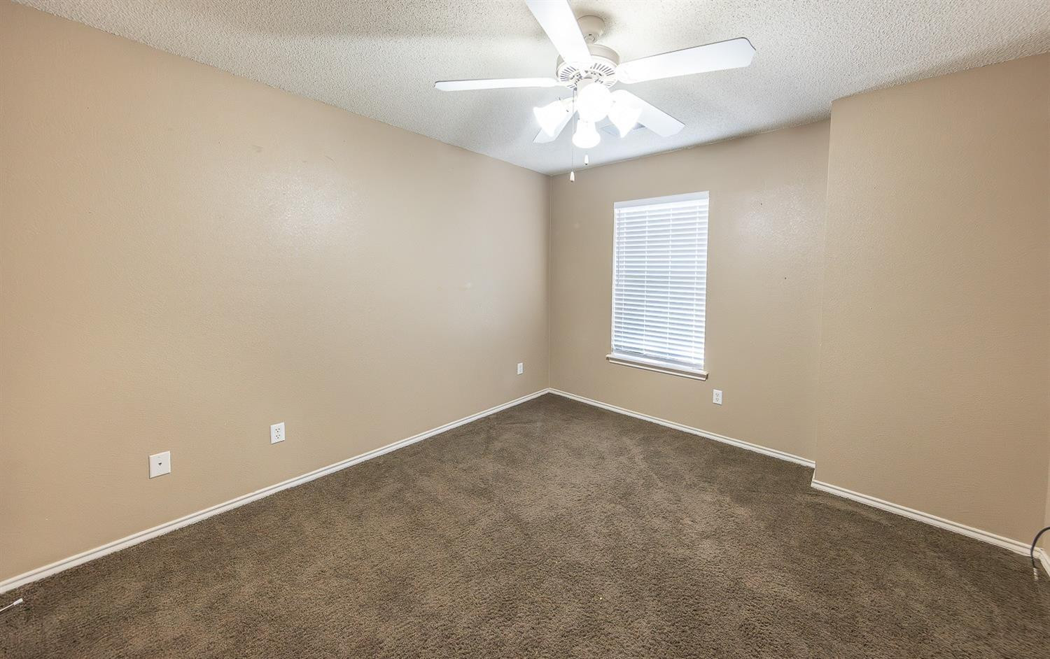5012 100th Street Property Photo 18
