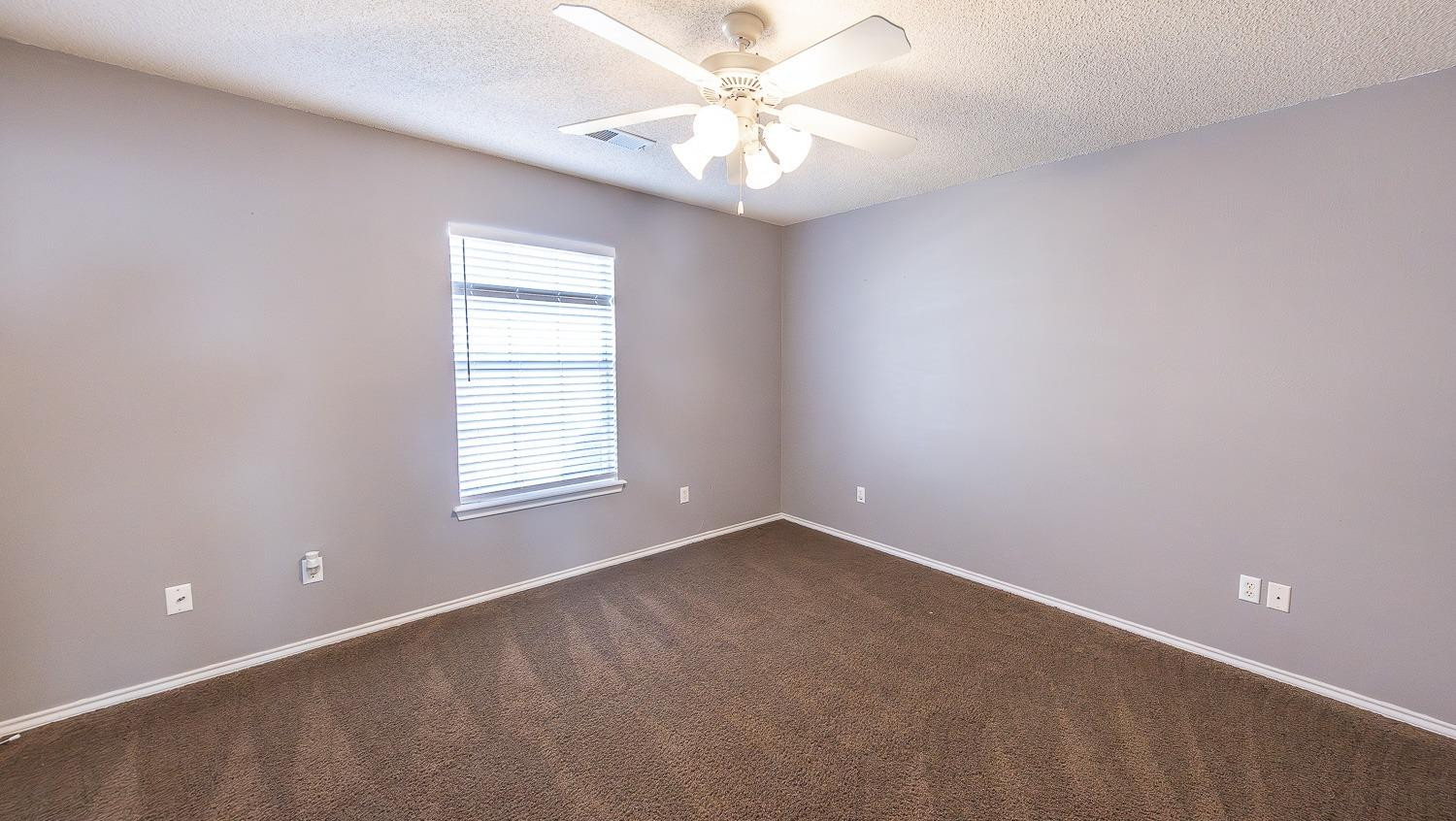 5012 100th Street Property Photo 21
