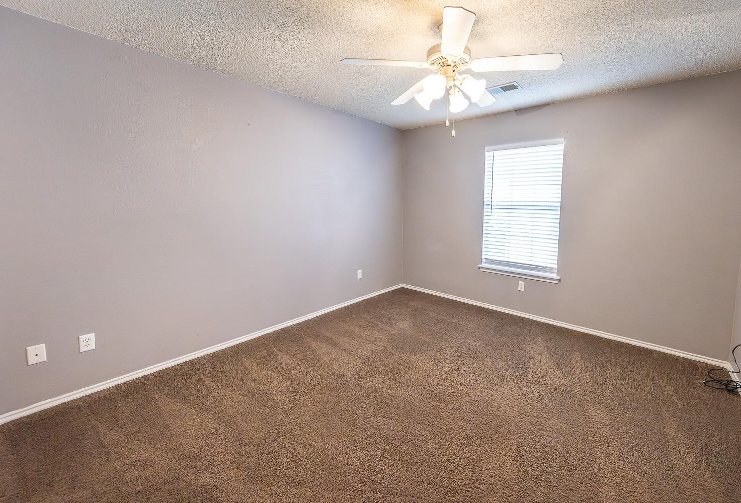 5012 100th Street Property Photo 23