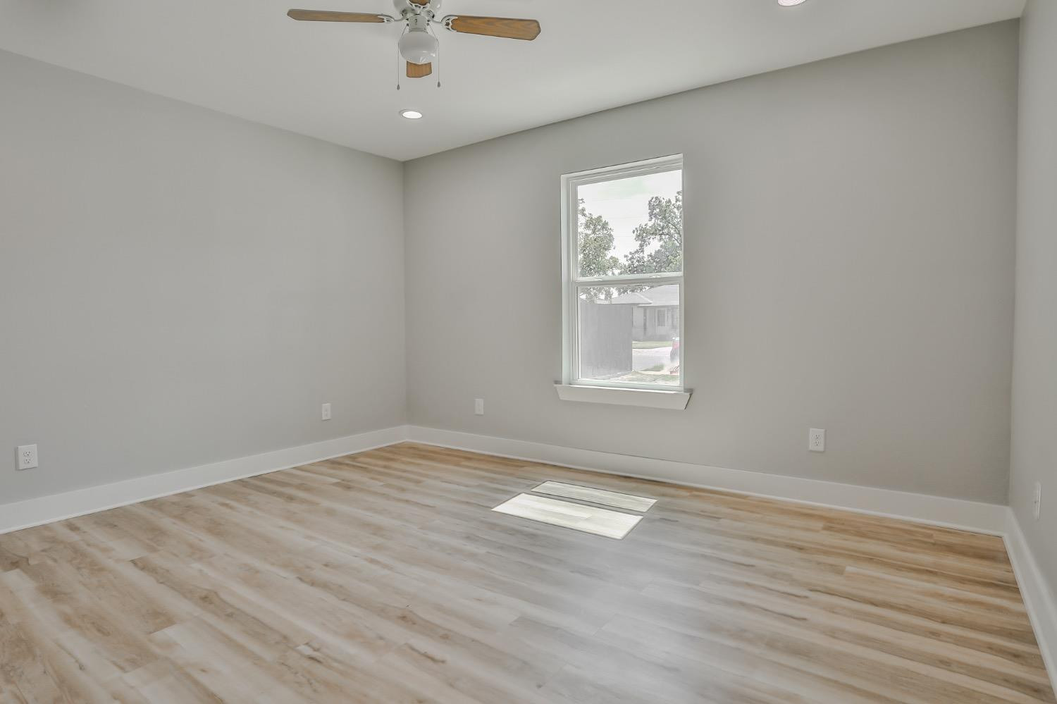 4610 33rd Street Property Photo 17