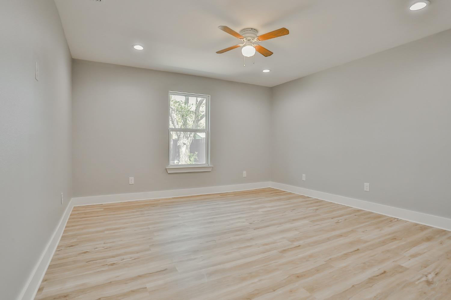 4610 33rd Street Property Photo 23