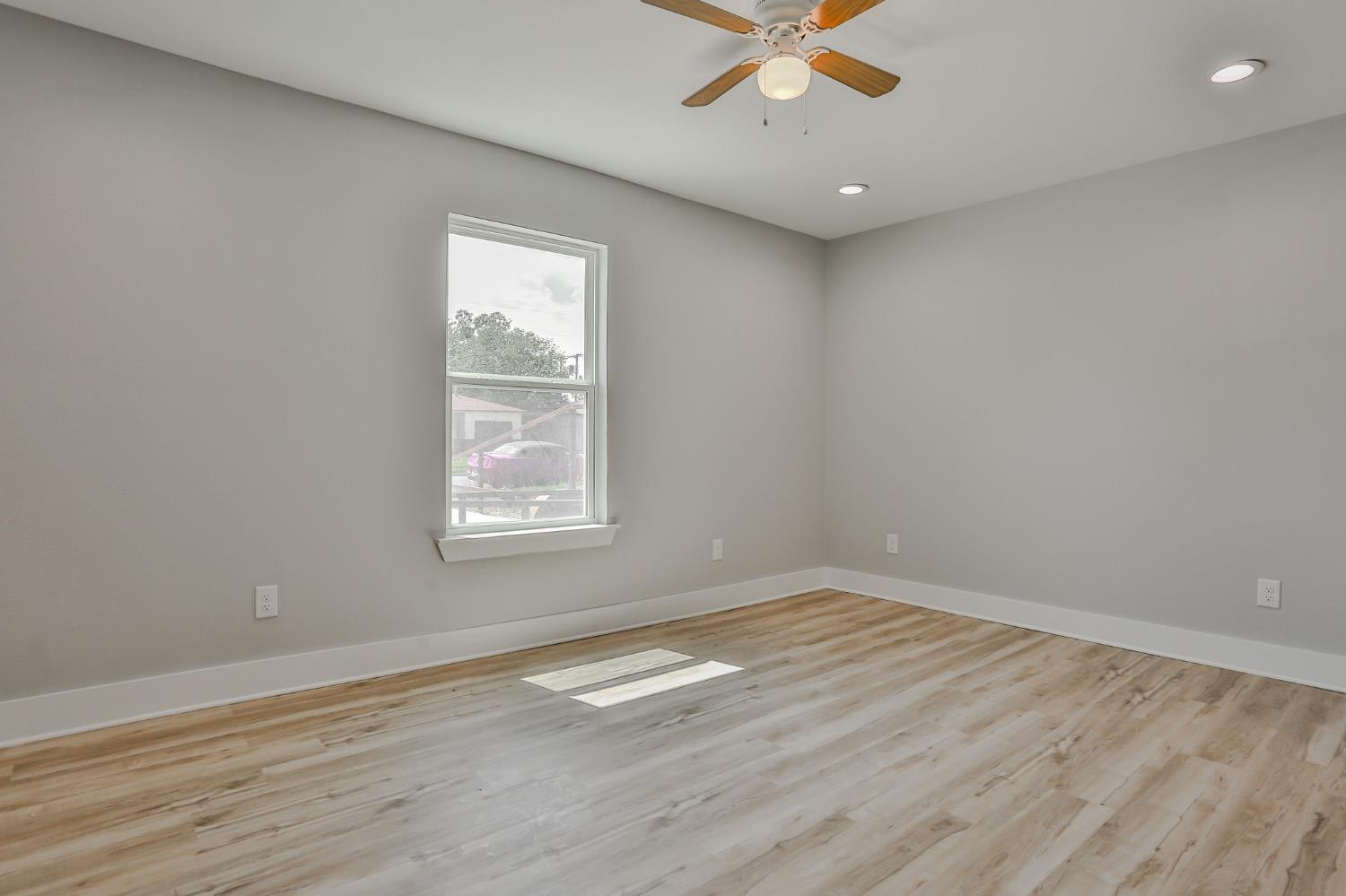 4610 33rd Street Property Photo 37