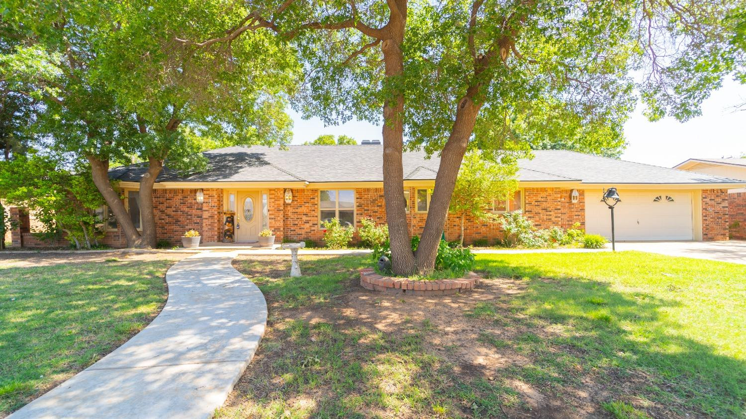 1112 15th Street Property Photo 1