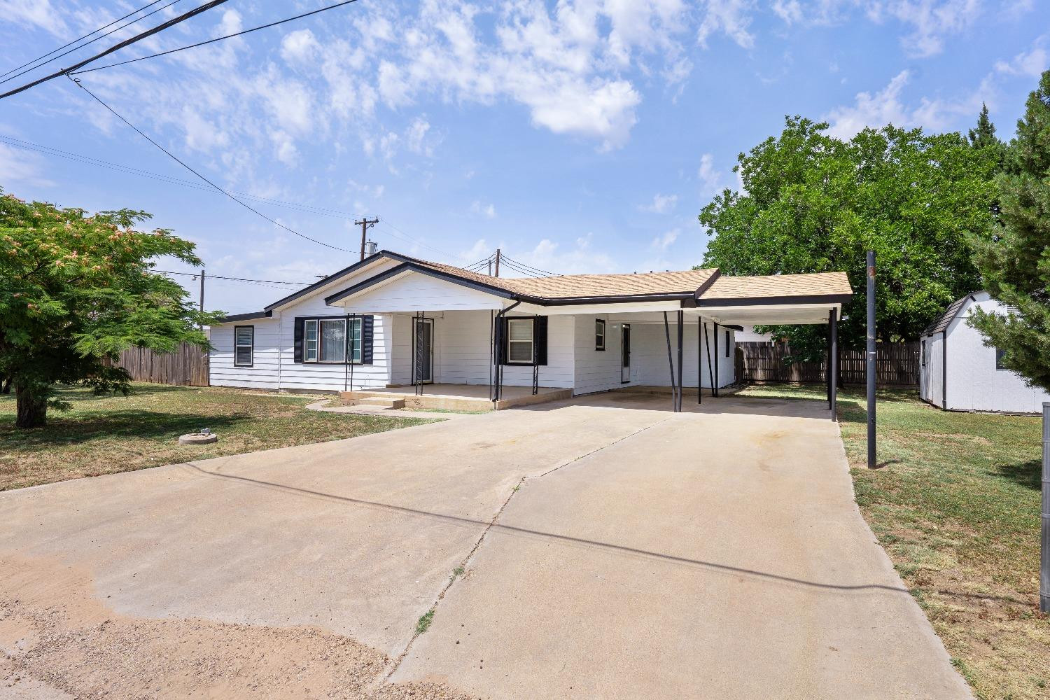 309 W 3rd Street Property Photo 1