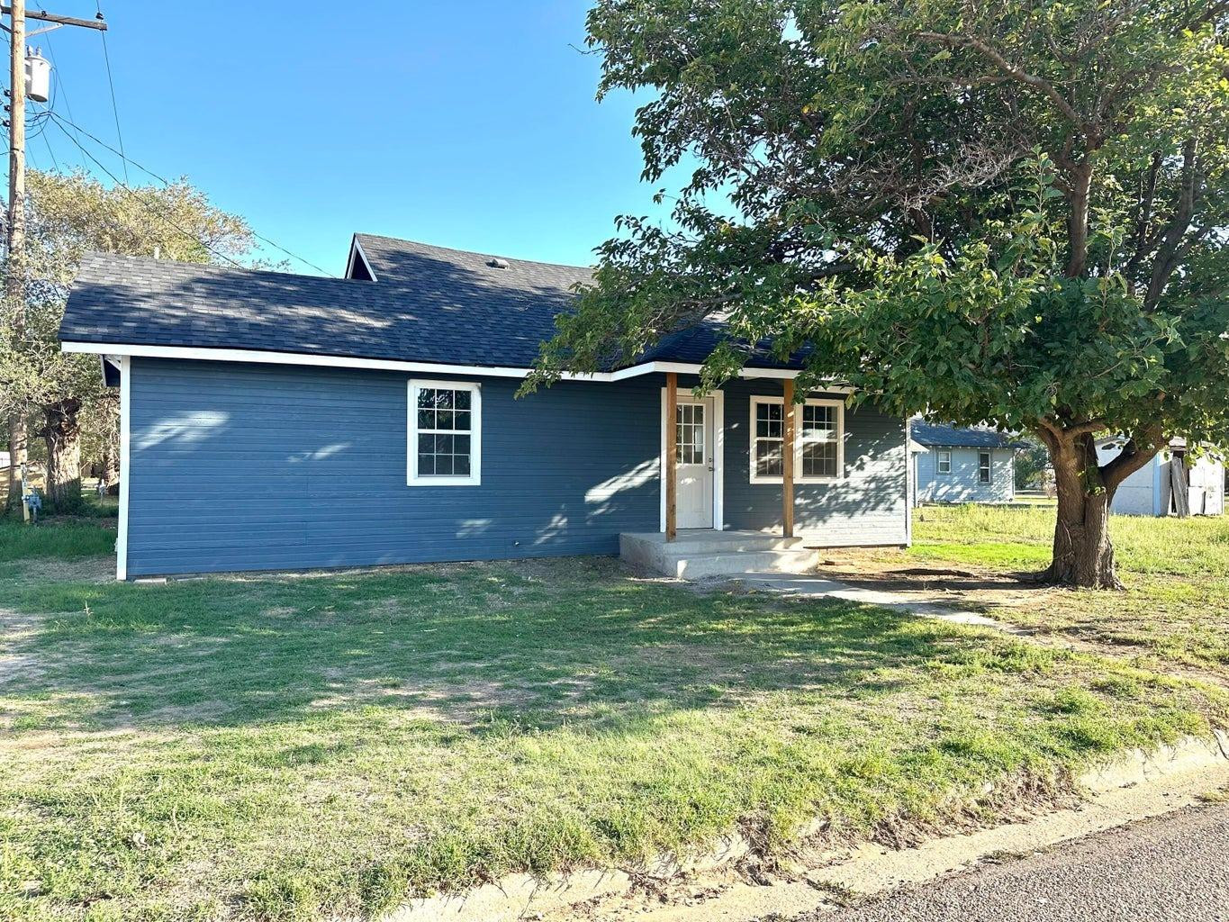 1704 W 6th Street Property Photo 1