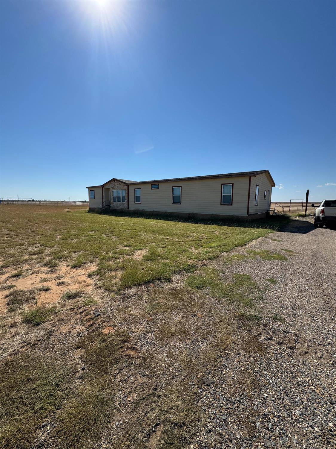 4401 Private Road 5120 Road Property Photo 1