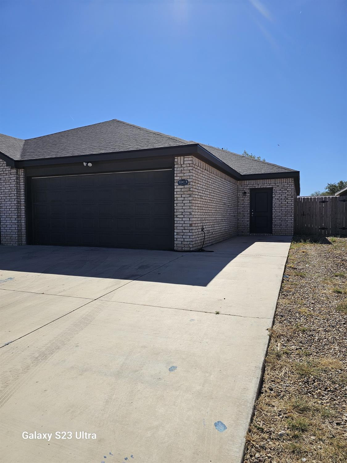 5541 Itasca Street, B Property Photo