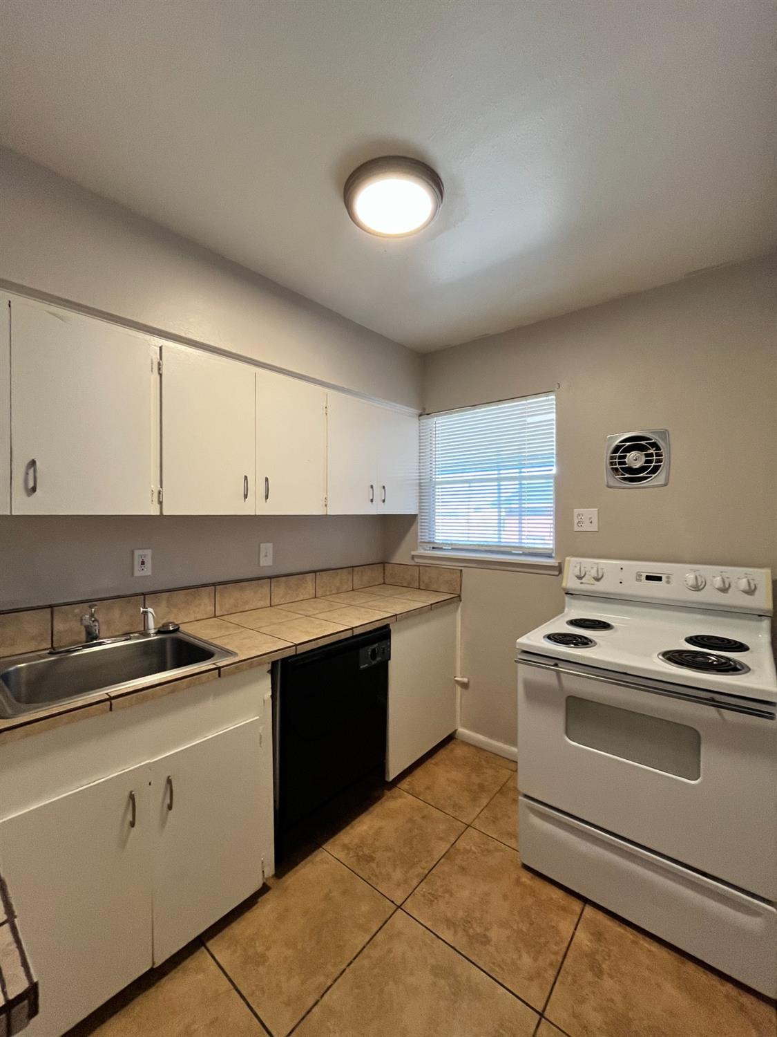 1706 26th Street Property Photo