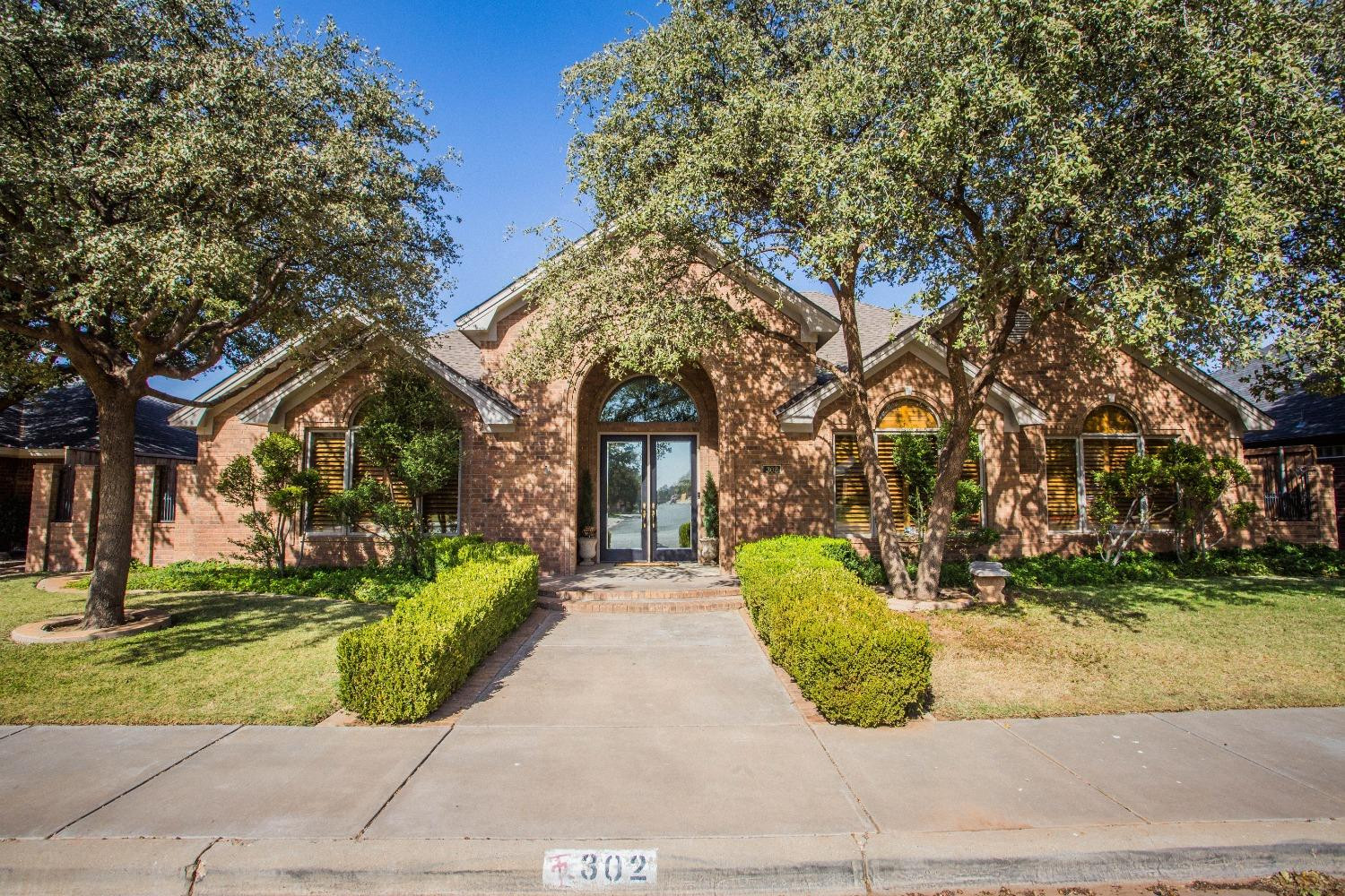 302 Tiger Street Property Photo