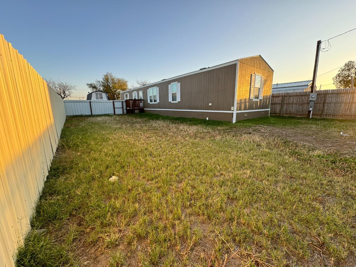 306 3rd Street Property Photo 2
