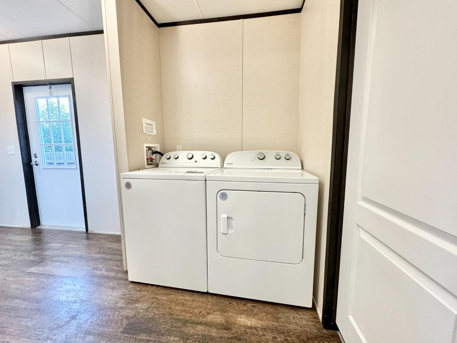 306 3rd Street Property Photo 18