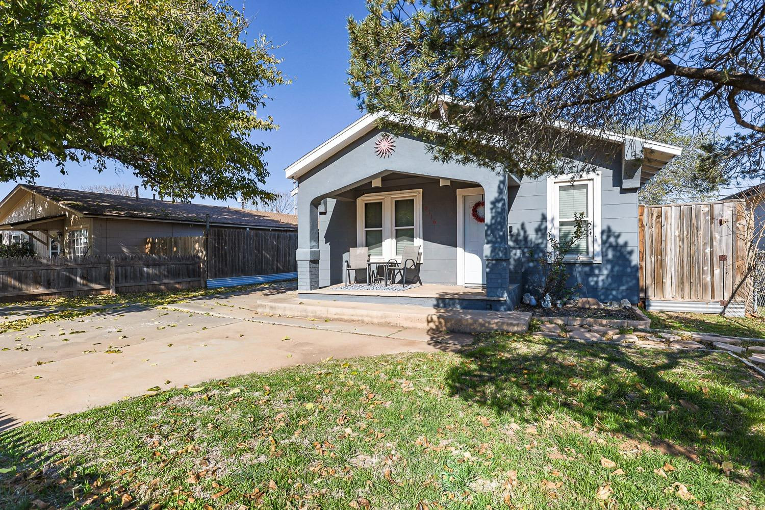 2116 35th Street Property Photo 2