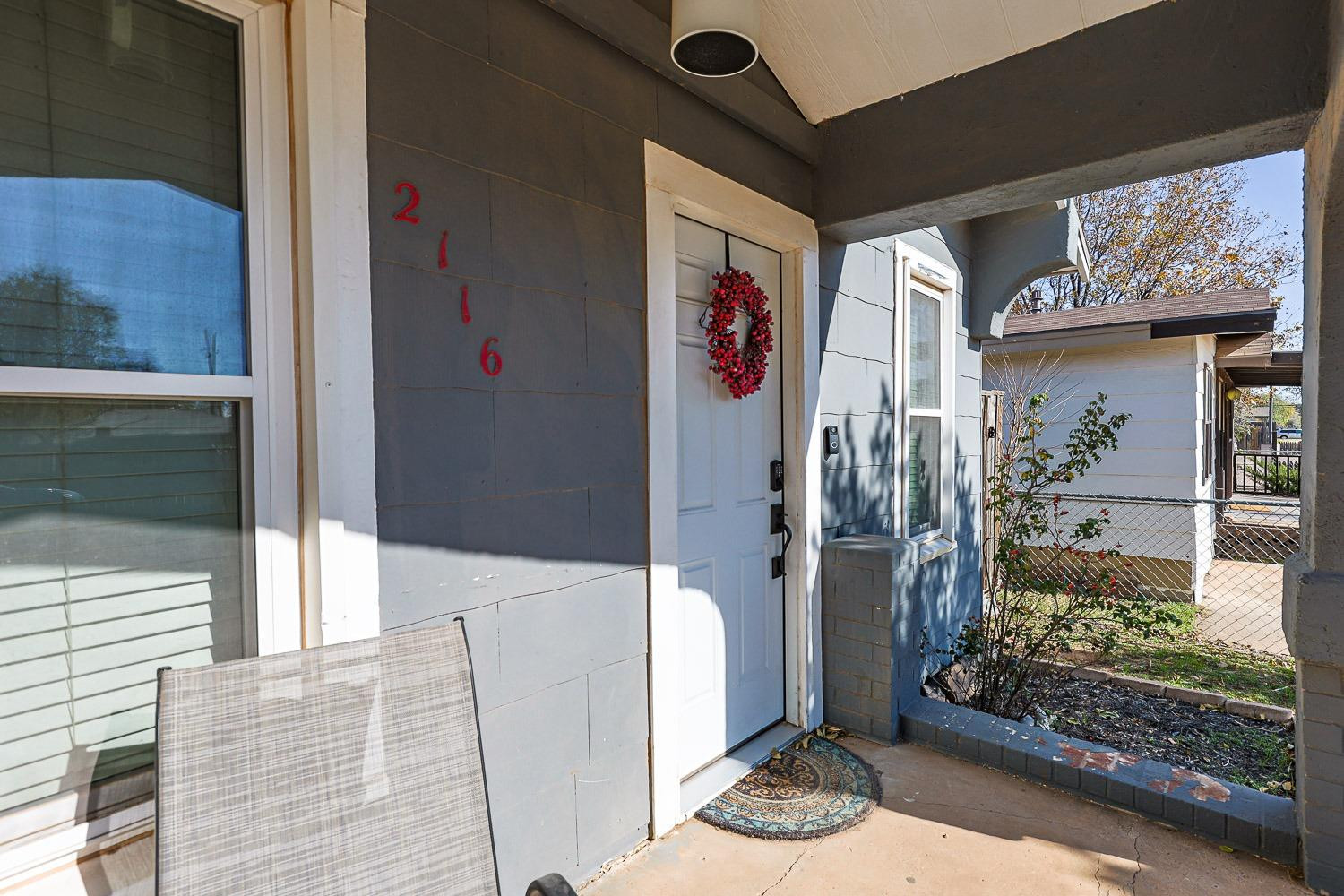 2116 35th Street Property Photo 4