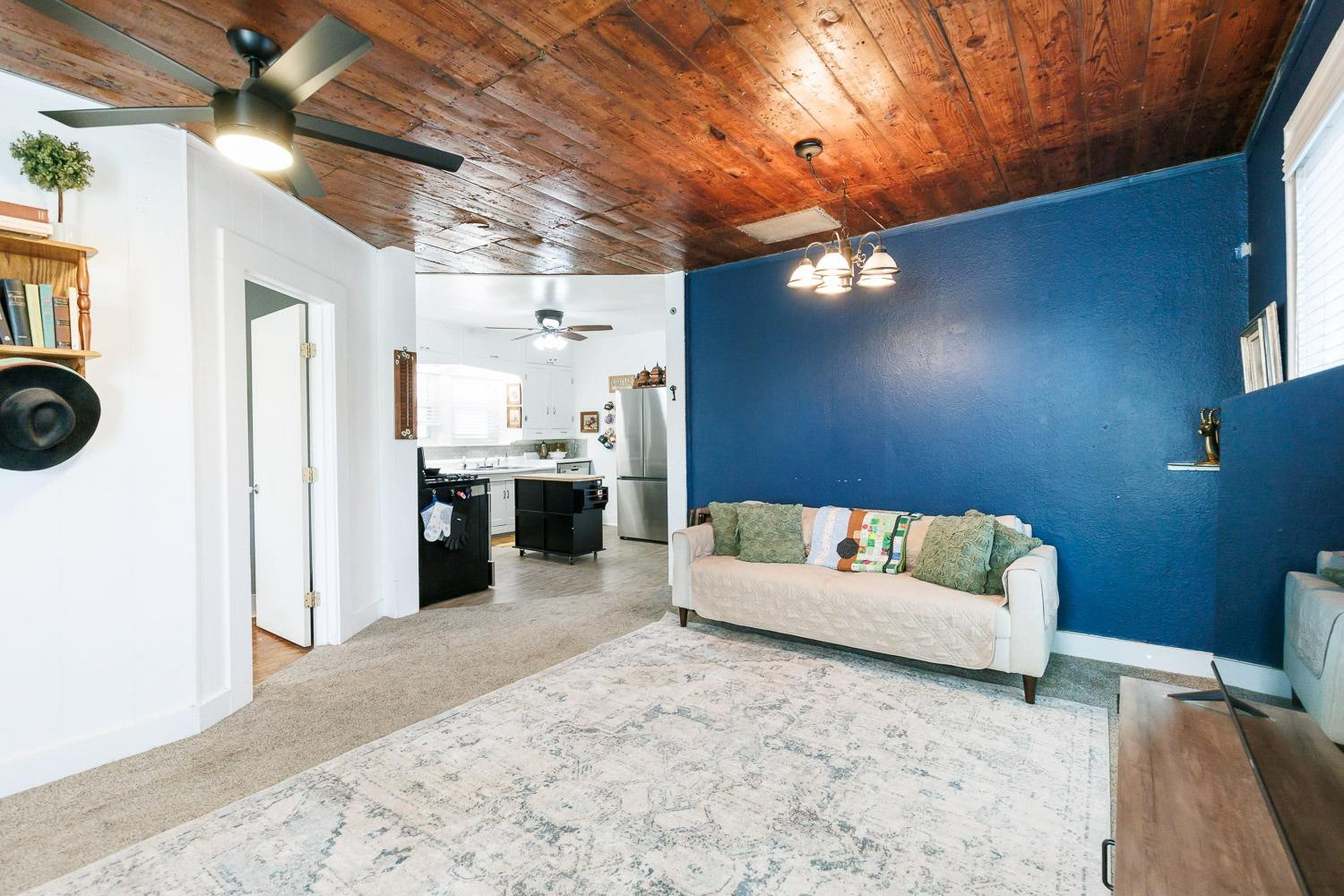 2116 35th Street Property Photo 11